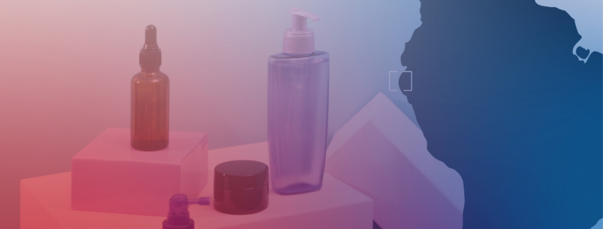 Frascos de cosméticos y envases sobre fondo con mapa de Perú, representando la importación de productos de belleza.