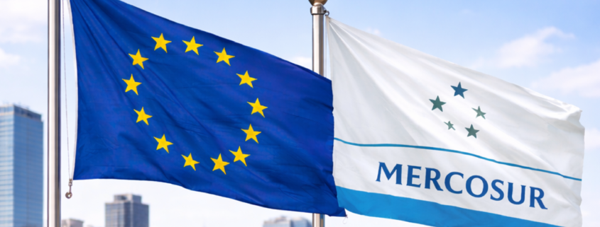 Banderas de la Unión Europea y Mercosur para ilustrar el acuerdo UE Mercosur